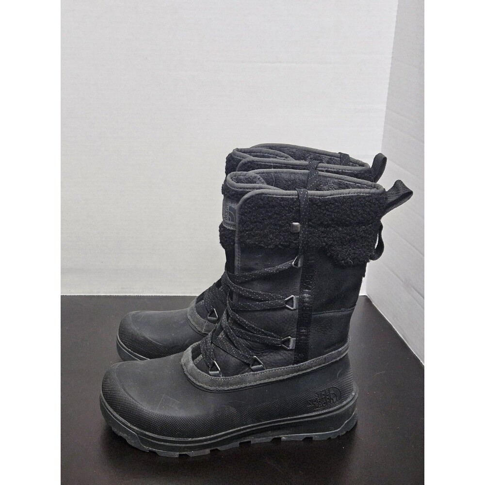 Sz 9 - The North Face Women's Shellista V Mid Waterproof Boots.